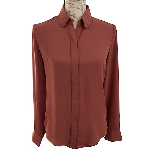 NWT Express Portofino Button-Down Relaxed Blouse Shirt Light Rust Terracotta XS - Picture 1 of 8